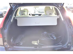 Volvo XC60  T6 AWD Hybride rechargeable 253 ch+145 ch Geartronic 8 Plus Style Chrome occasion - Photo 9