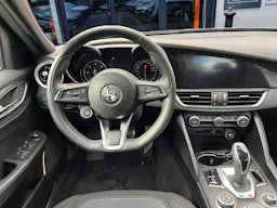 Alfa Romeo Giulia 2.2 D - 160 - BVA 2022 Super PHASE 1 occasion - Photo 3