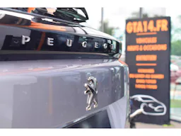 Peugeot 2008 PureTech 100 S&S BVM6 Active Pack occasion - Photo 19