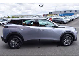 Peugeot 2008 PureTech 100 S&S BVM6 Active Pack occasion - Photo 4