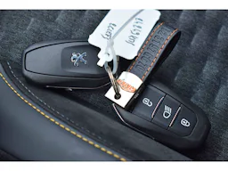 Peugeot e-2008  136 ch Roadtrip occasion - Photo 34