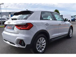 Audi A1  ALLSTREET 30 TFSI 110 ch S tronic 7 Design occasion - Photo 2