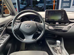 Toyota C-HR 1.8 Hybrid - BV e-CVT 2022 Dynamic Business + Programme \'Beyound Zero Academy\' occasion - Photo 3