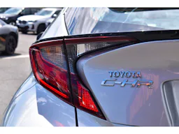 Toyota C-HR 1.8 Hybrid e-CVT Dynamic Business occasion - Photo 38