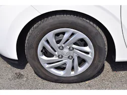 Hyundai i10 1.0 BVM Intuitive occasion - Photo 16