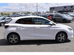 MG MG3 1.5 L Hybrid+ 195 ch Luxury occasion - Photo 4