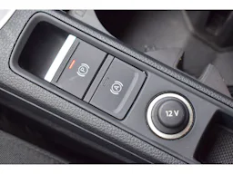 Audi Q3  35 TFSI 150 ch S tronic 7 Business Executive occasion - Photo 33