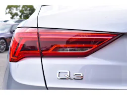 Audi Q3  35 TFSI 150 ch S tronic 7 Business Executive occasion - Photo 40