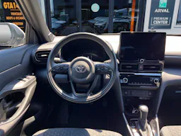 Toyota Yaris Cross Hybrid 130h - BV CVT AWD-i (MC24) Design occasion - Photo 3