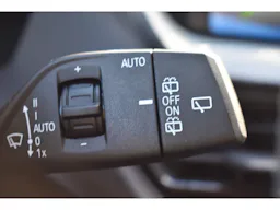 BMW Série 1  118i - BV DKG  BERLINE F40 Edition Sport occasion - Photo 23