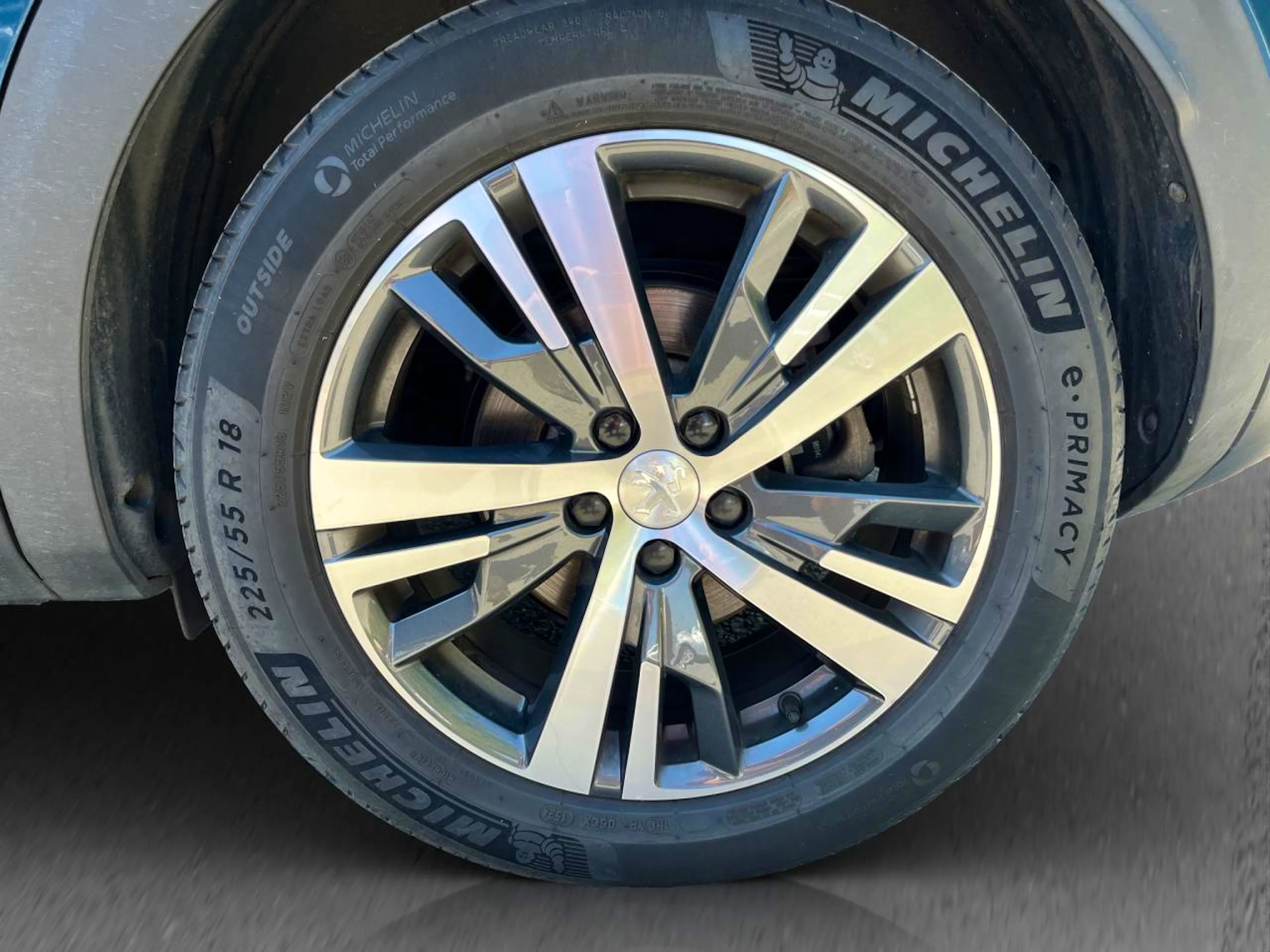 Peugeot 3008 Hybrid 225 e-EAT8 Allure Pack occasion