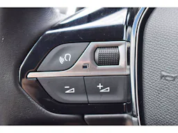 Peugeot 3008 Hybrid 225 e-EAT8 Allure Pack occasion - Photo 21