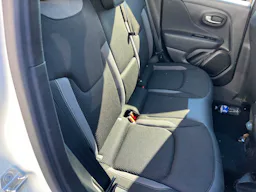 Jeep Renegade 1.3 Turbo T4 - 190 - BVA 4xe eAWD Limited PHASE 2 occasion - Photo 4