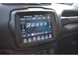 Jeep Renegade 1.3 Turbo T4 - 190 - BVA 4xe eAWD Limited PHASE 2 occasion - Photo 14