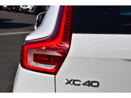 Volvo XC40  T4 Recharge 129+82 ch DCT7 Start occasion - Photo 42