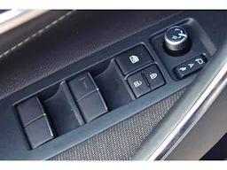 Toyota Corolla  1.8 Hybrid 140 e-CVT Dynamic Business occasion - Photo 10