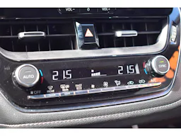 Toyota Corolla 1.8 Hybrid 140 e-CVT Dynamic Business occasion - Photo 13