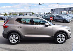 Volvo XC40 D3 AdBlue 150 ch Geartronic 8 Momentum occasion - Photo 4