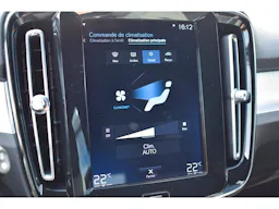 Volvo XC40 D3 AdBlue 150 ch Geartronic 8 Momentum occasion - Photo 26