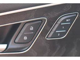 Audi Q8 55 TFSI e 381 Tiptronic 8 Quattro Avus occasion - Photo 21