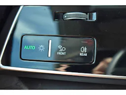 Audi Q8 55 TFSI e 381 Tiptronic 8 Quattro Avus occasion - Photo 22