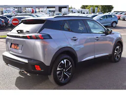 Peugeot 2008  PureTech 130 S&S EAT8 Allure Pack occasion - Photo 2