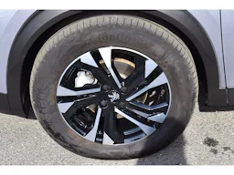 Peugeot 2008 PureTech 130 S&S EAT8 Allure Pack occasion - Photo 16