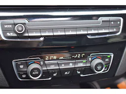 BMW X1  sDrive 18i 136 ch DKG7 F48 LCI Business Design occasion - Photo 12