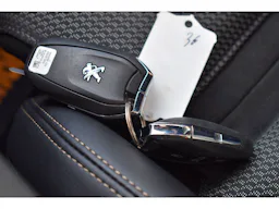 Peugeot 5008  PureTech 130ch S&S BVM6 GT occasion - Photo 36