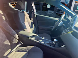 Toyota C-HR 1.8 Hybrid - BV e-CVT 2022 Dynamic Business + Programme \'Beyound Zero Academy\' PHASE 2 occasion - Photo 5