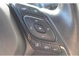 Toyota C-HR  1.8 Hybrid e-CVT Dynamic Business occasion - Photo 22