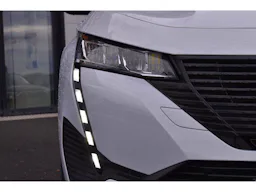 Peugeot 308  1.2i Hybrid - 136 - BV e-DCS6  III 2021 BERLINE Active Pack occasion - Photo 37