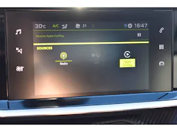 Peugeot 2008 PureTech 130 S&S EAT8 Allure Pack occasion - Photo 29