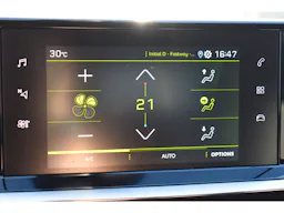 Peugeot 2008 PureTech 130 S&S EAT8 Allure Pack occasion - Photo 30