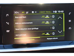 Peugeot 2008  PureTech 130 S&S EAT8 Allure Pack occasion - Photo 31