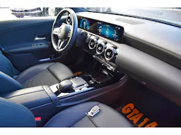 Mercedes Benz Classe A  A 180 - BV 7G-DCT  BERLINE 5P - BM 177 Business Line occasion - Photo 3