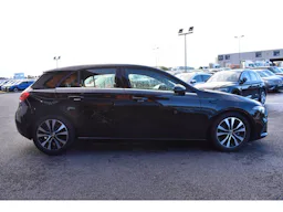 Mercedes Benz Classe A  A 180 - BV 7G-DCT  BERLINE 5P - BM 177 Business Line occasion - Photo 4