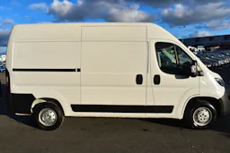 Peugeot Boxer 333 L2H2 BLUEHDI 140 S&S ASPHALT occasion - Photo 4