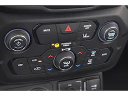 Jeep Renegade 1.3 Turbo T4 190 ch PHEV BVA6 4xe eAWD Limited occasion - Photo 13