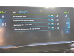 Peugeot 3008 Hybrid 225 e-EAT8 GT occasion - Photo 32