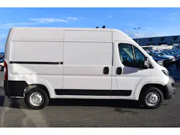 Peugeot Boxer  333 L2H2 BLUEHDI 140 S&S ASPHALT occasion - Photo 4