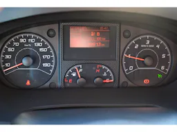 Peugeot Boxer 333 L2H2 BLUEHDI 140 S&S ASPHALT occasion - Photo 8