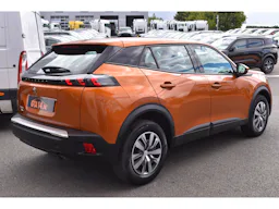 Peugeot 2008 PureTech 100 S&S BVM6 Active Business occasion - Photo 2