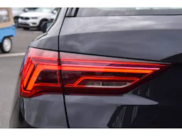 Audi Q3  45 TFSIe 245 ch S tronic 6 Business Executive occasion - Photo 42