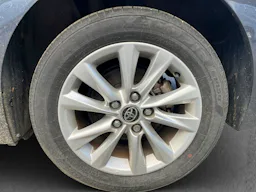 Toyota Corolla 1.8 Hybrid 140 - BV e-CVT 2019 BERLINE occasion - Photo 6