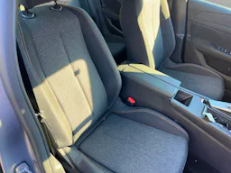 Peugeot 308 SW 1.2i Hybrid - 136 occasion - Photo 4