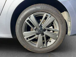 Peugeot 308  SW 1.2i Hybrid - 136 occasion - Photo 6