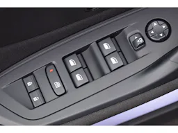 Peugeot 308 SW  Hybrid 136 e-DCS6 Style occasion - Photo 10