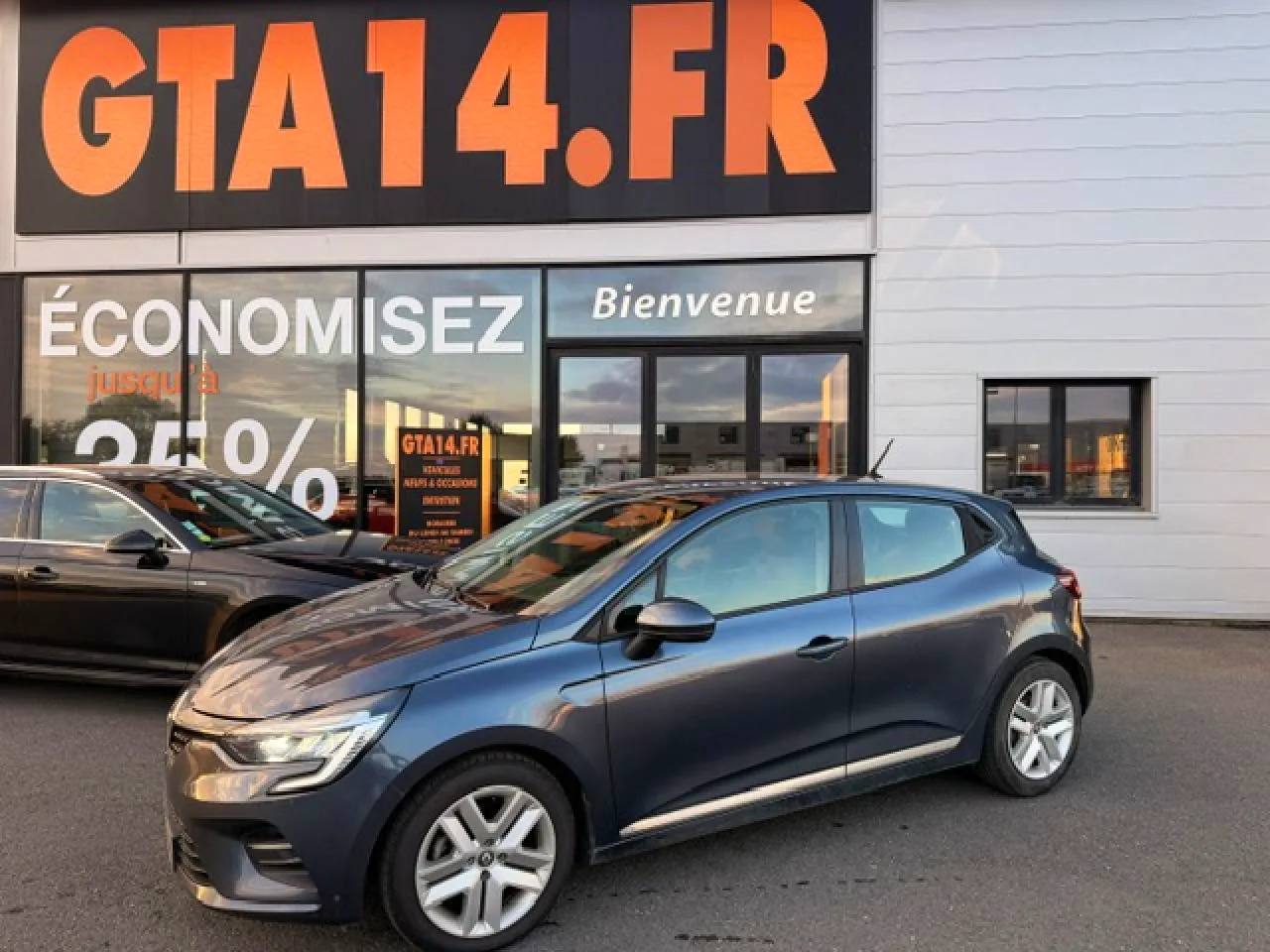 Renault Clio E-Tech 140 - 21N Business occasion