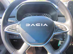 Dacia Jogger JOGGER ECOG 1.0 100CV EXPRESSION 7 PLACES occasion - Photo 14